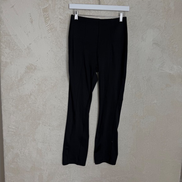 Pants - Black High Waisted Seamed 7/8 Leggings with Snap Ankle Detail Size M COmpression